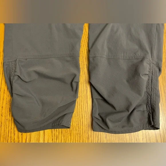 prAna Women's Jasmine Knicker, Belted Adjustable Waist
Gray, Size 10 - Picture 8 of 15